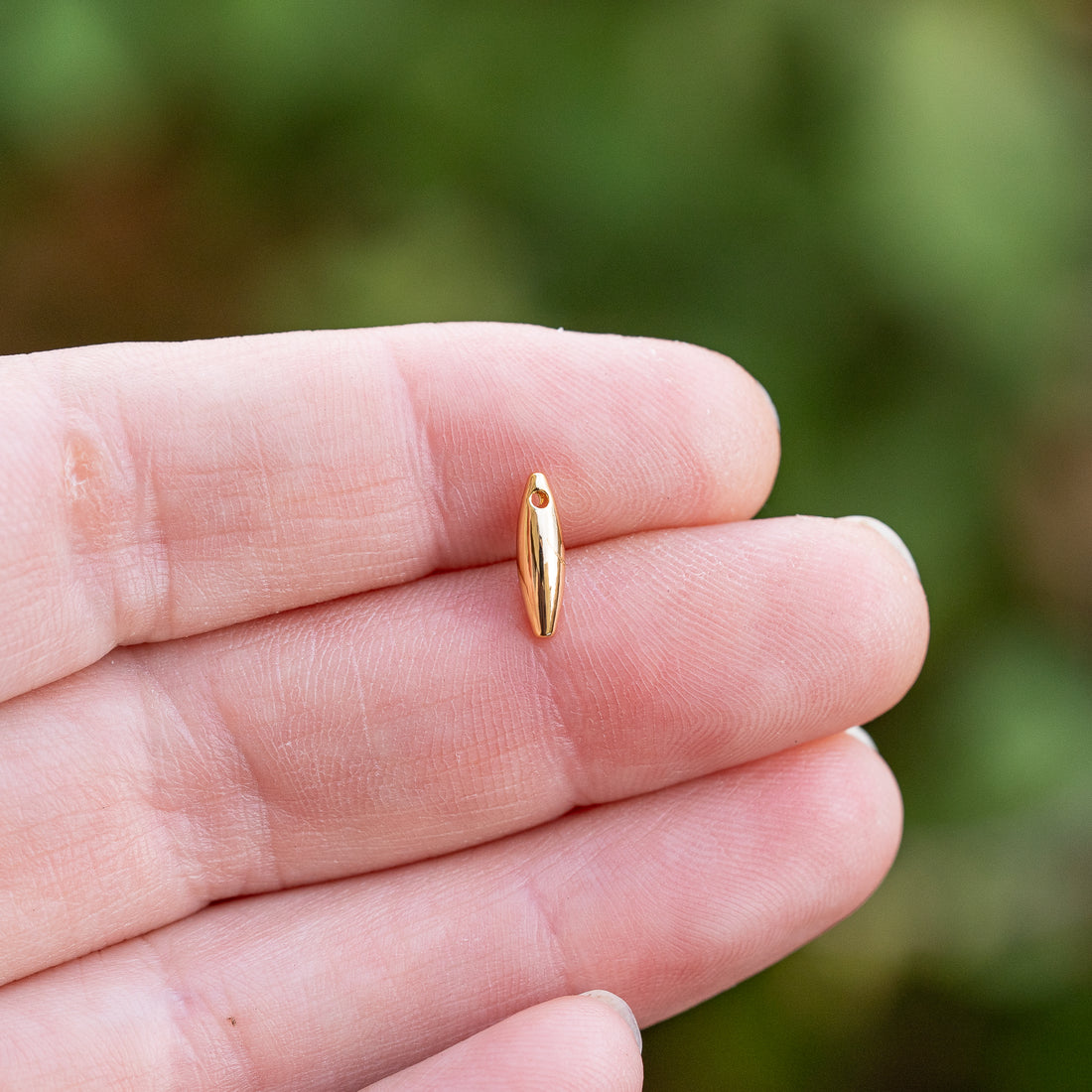 Petites breloques ovale/riz en laiton plaqué or 18k de 10 mm ( à l&
