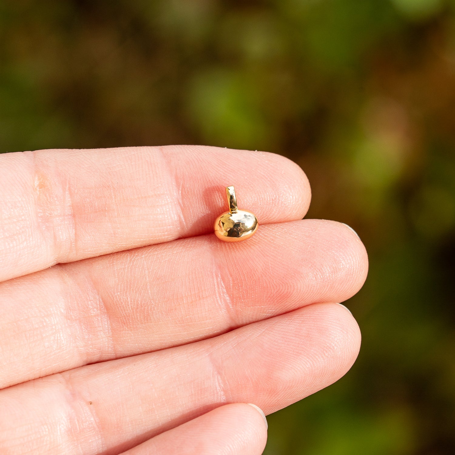 Petites breloques ovales en laiton plaqué or 18k de 9 mm ( à l&