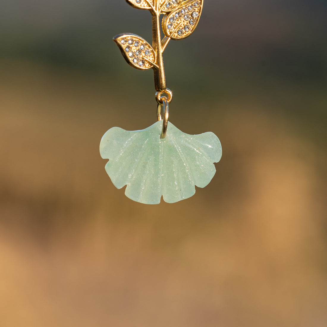 Pendentif feuille de Ginkgo en Aventurine verte de 15 x 20 mm ( à l&