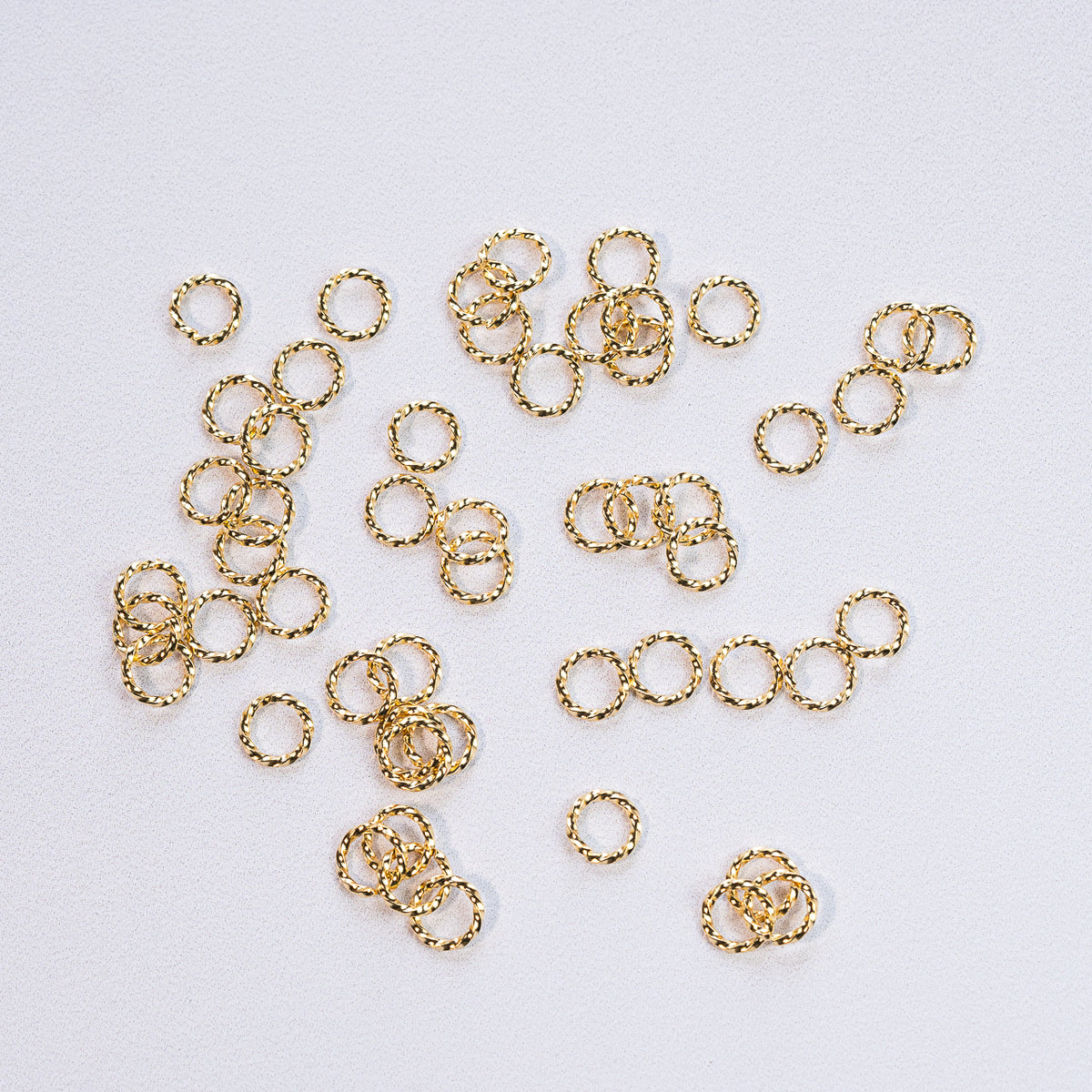 Anneaux de jonction ronds torsadés en acier inoxydable plaqués or 24k de 7,8 x 1 mm ( lot de 4 )
