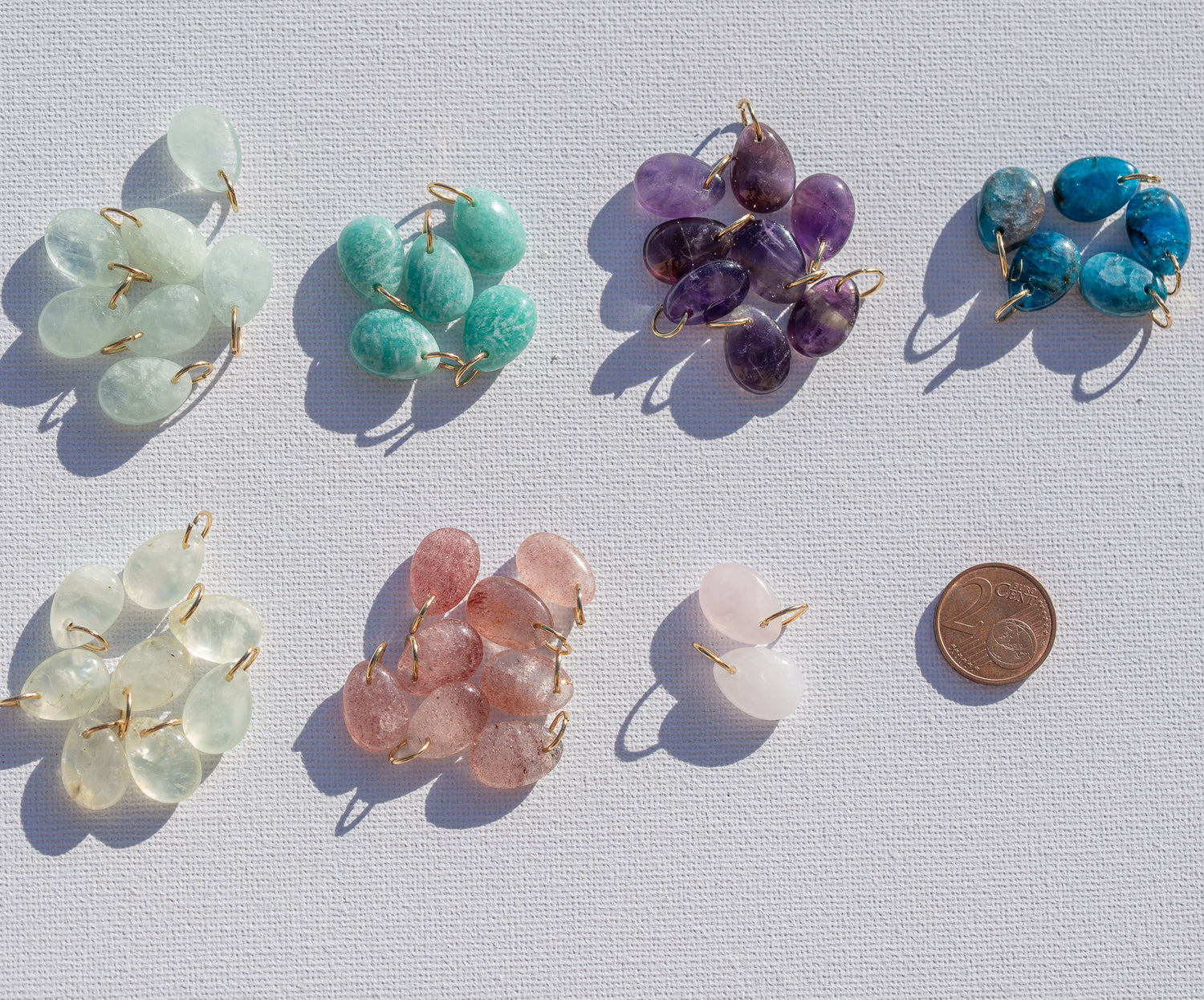 Adorables petits pendentifs goutte 7 pierres au choix de 14 mm avec anneau ( à l&