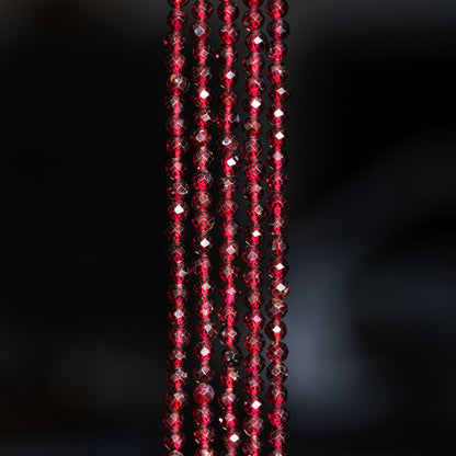 Perles rondes facettes de Grenat almandin de 3,5/3,8 mm ( rang ou 1/2 rang )