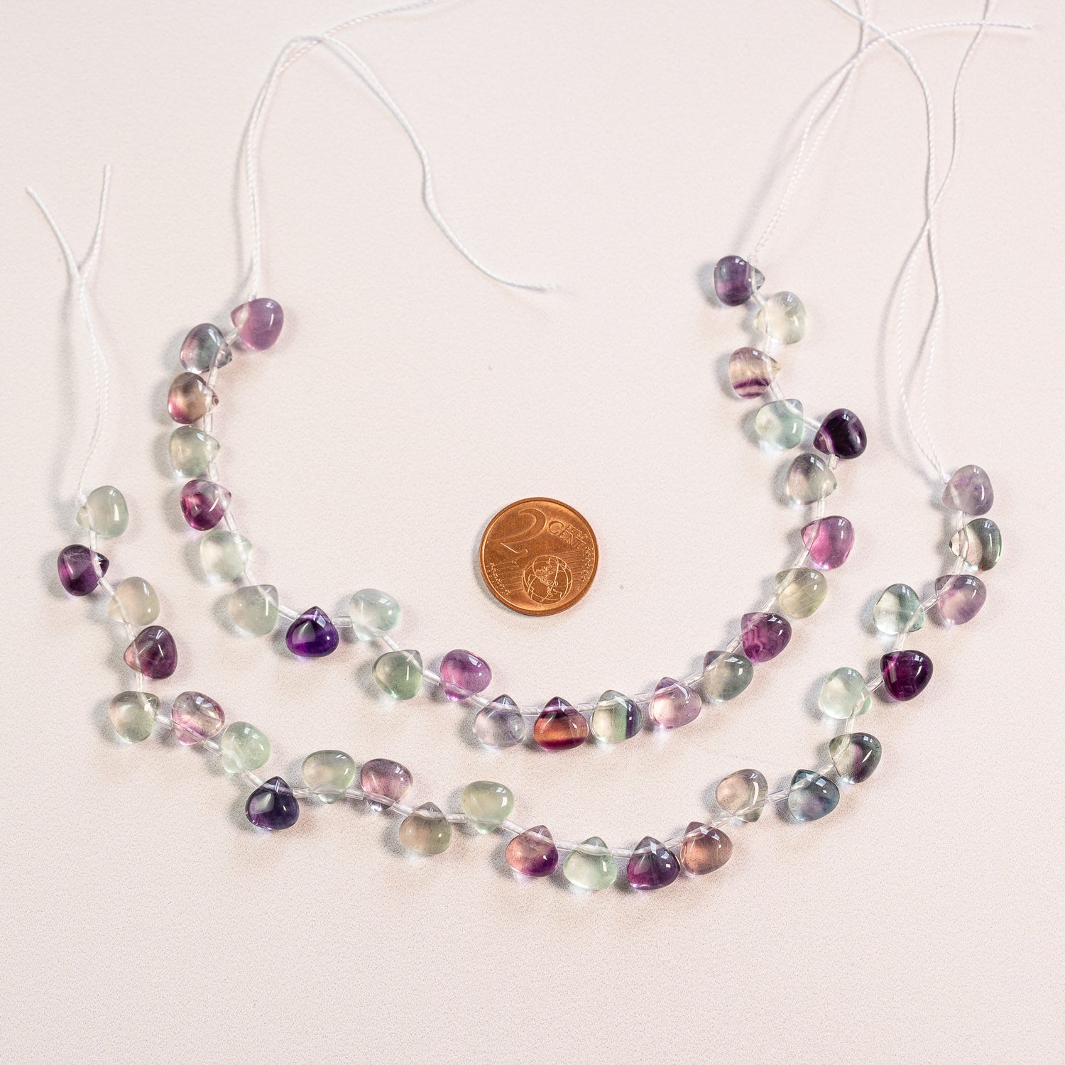 Perles gouttes lisses de Fluorite multicolore de 8,5 mm ( rang de 25 perles )