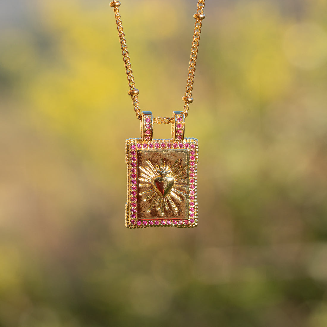 Breloques rectangle Ex Voto en laiton plaqué or 18k et zirconium rose de 28 mm ( à l&