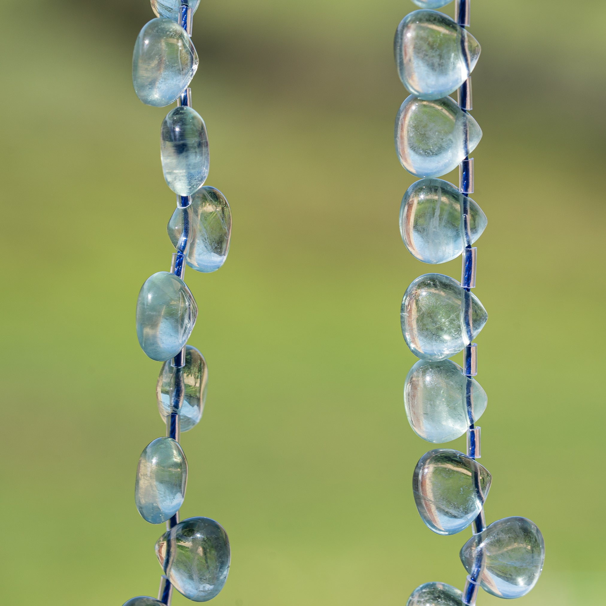 Perles gouttes lisses de Fluorite bleue de 10 mm ( à l&