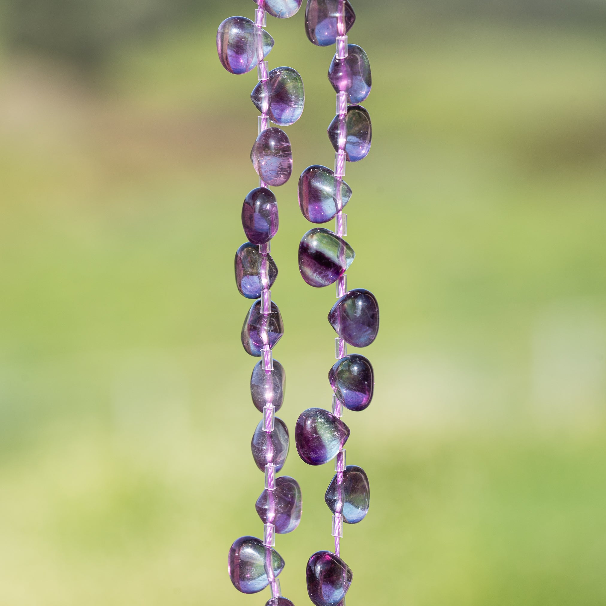 Perles gouttes lisses de Fluorite verte/violette de 8,5 mm ( lot de 2 perles ou rang de 25 perles )