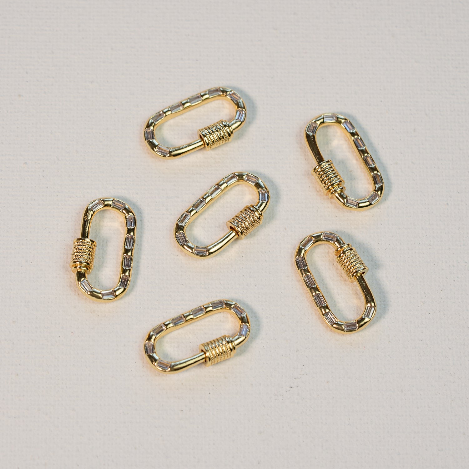 Fermoir mousqueton à vis ovale en laiton plaqué or 18k et zirconium transparent de 23,5 mm ( à l&
