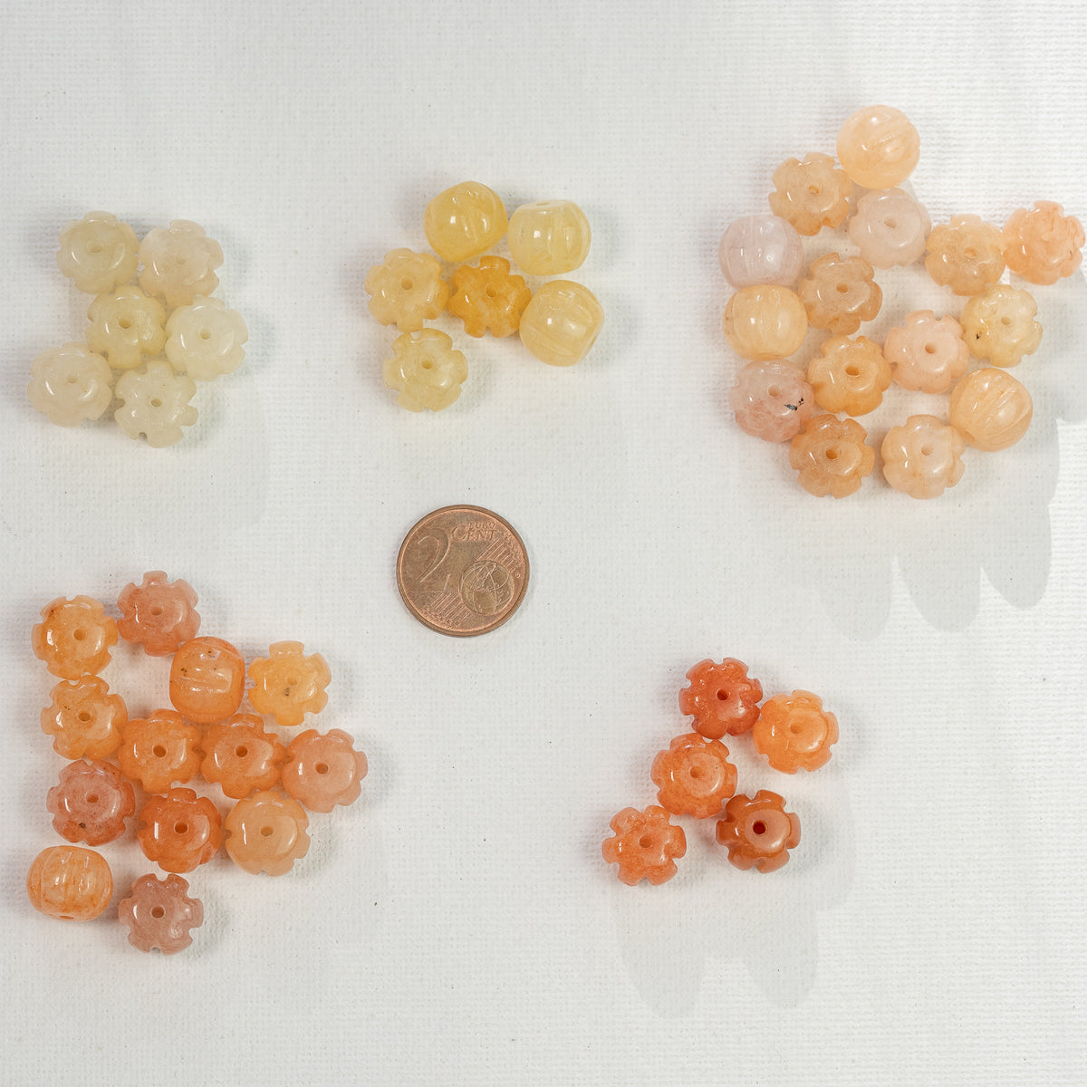 Perles rondelles sculptées " citrouilles " de Jade jaune orangé de env 11 x 10 mm ( à l&