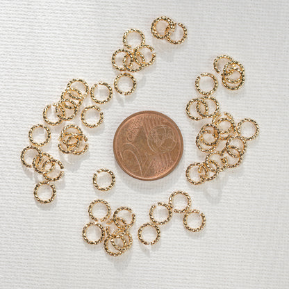 Anneaux de jonctions torsadés en laiton plaqué or 18k de 6 x 1 mm ( lot de 6 )