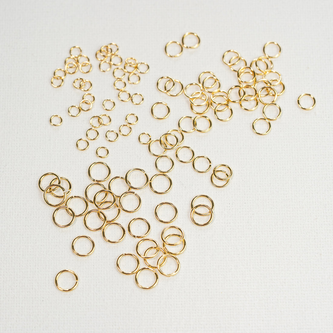 Anneaux de jonction ronds en laiton plaqué or 18k de 4 à 7 mm au choix ( lot de 6 ou 10 )