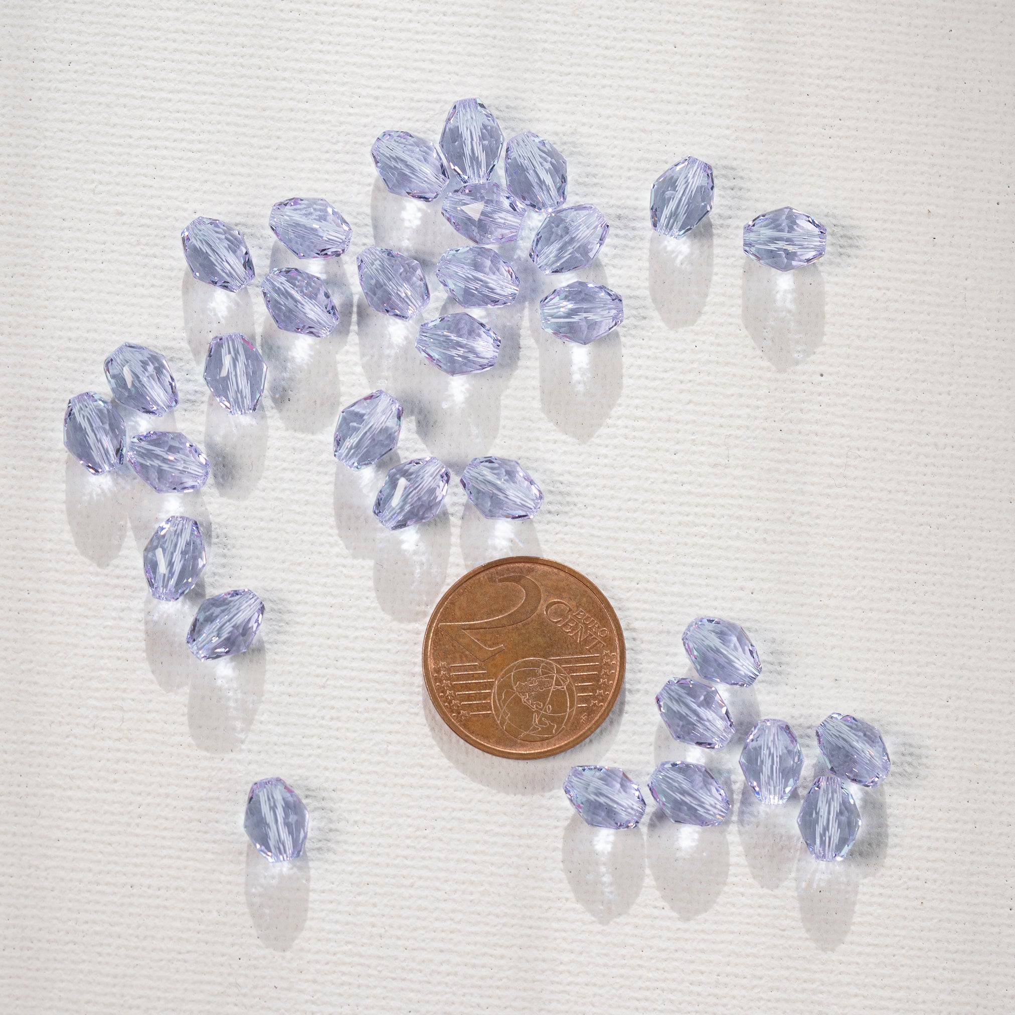 Perles ovales facettes en verre K9 lilas de 8 x 6 mm ( lot de 2 )
