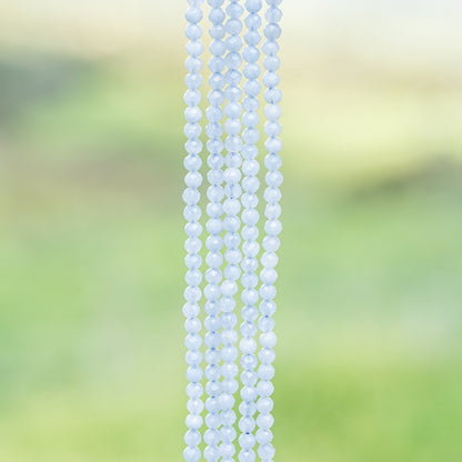 Perles rondes facettes en Angélite de 3 mm ( rang de env 126 perles )