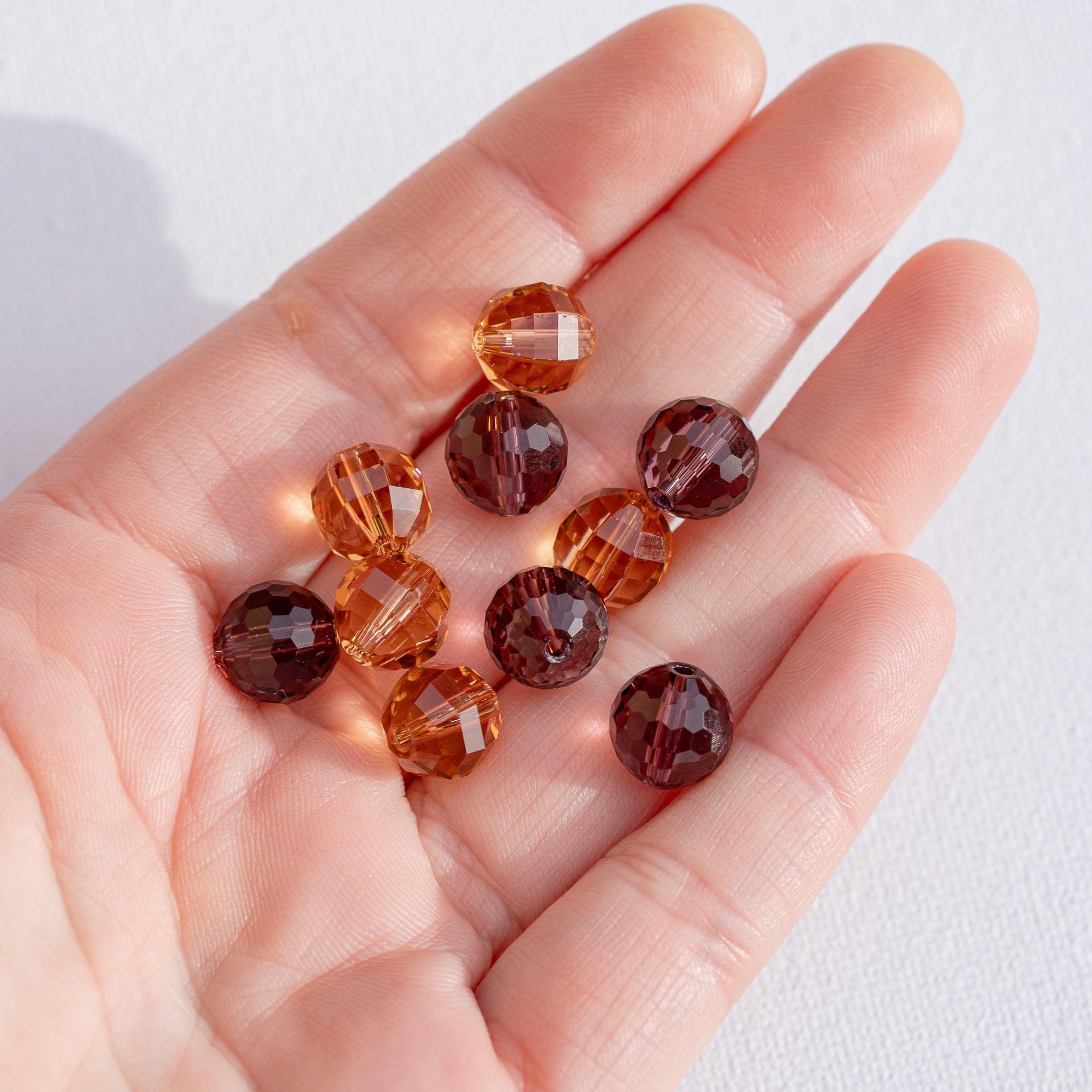 Perles rondes facettes en verre K9 de 10 mm couleur au choix ( lot de 2 )