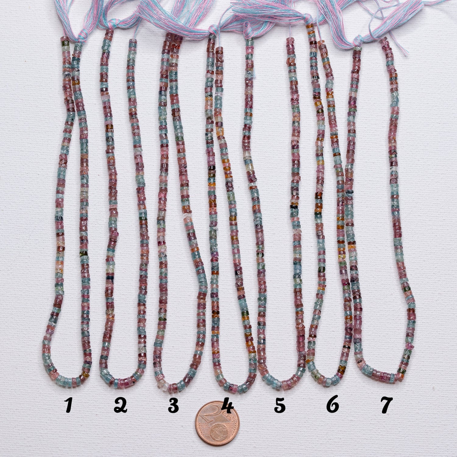 Rangs de 30/31 cm de perles rondelles lisses heishi de Tourmaline multicolore de env 3,5 x 1/2 mm