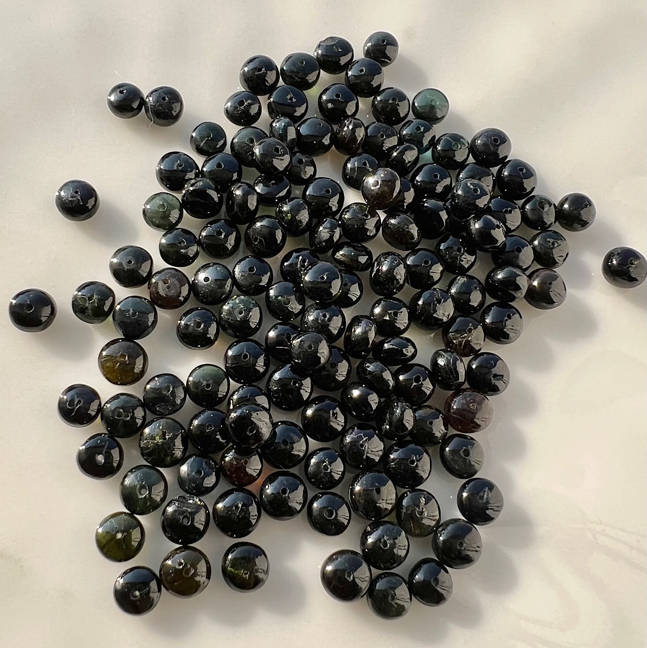 Perles rondelles lisses de Tourmaline noire/marron/verte de 5 mm ( lot de 10 )